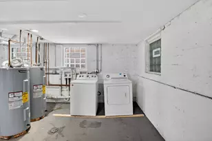 7843 S Marquette Ave, Chicago, IL 60649 - Photo 18