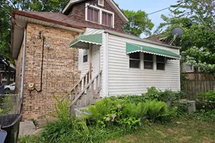 [Address not provided], Chicago, IL 60651 - Photo 2