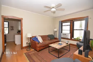 1611 W Grace St, Chicago, IL 60613 - Photo 4