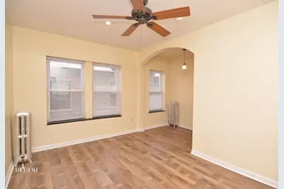 6250 N Winthrop Avenue #204, Chicago, IL 60660 - Photo 4