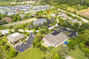 11 Executive Dr, Hawthorn Woods, IL 60047 - Photo 10