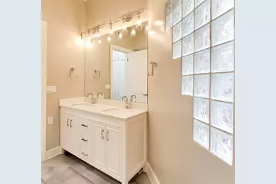 2254 N Fremont Street, Chicago, IL 60614 - Photo 32