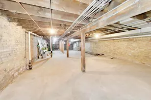 2254 N Fremont St, Chicago, IL 60614 - Photo 56