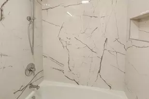 2254 N Fremont St, Chicago, IL 60614 - Photo 10