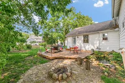 320 E Locust Street, Watseka, IL 60970 - Photo 6