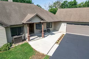 12830 Beloit Rd, Caledonia, IL 61011 - Photo 6