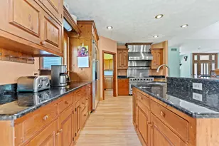 12830 Beloit Rd, Caledonia, IL 61011 - Photo 16