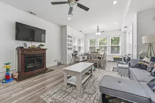 7733 N Marshfield Ave, Chicago, IL 60626 - Photo 2