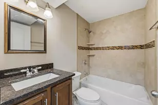7733 N Marshfield Ave, Chicago, IL 60626 - Photo 26