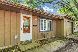 104 Dodson Dr S, Urbana, IL 61802 - Photo 4