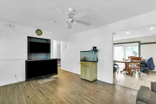 104 Dodson Dr S, Urbana, IL 61802 - Photo 8