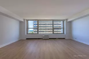 3600 N Lake Shore Dr, Chicago, IL 60613 - Photo 8