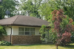 357 Niagara St, Park Forest, IL 60466 - Photo 2