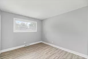 15240 Woodlawn Ave, Dolton, IL 60419 - Photo 10