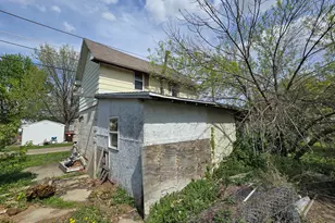 1518 Broadway St, Lincoln, IL 62656 - Photo 4