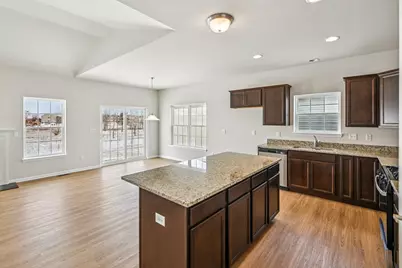 347 N Aspen Drive, Cortland, IL 60112 - Photo 10