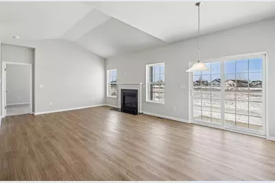 347 N Aspen Drive, Cortland, IL 60112 - Photo 20