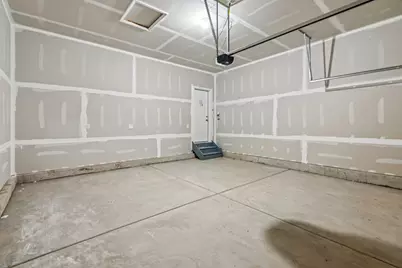 347 N Aspen Drive, Cortland, IL 60112 - Photo 38