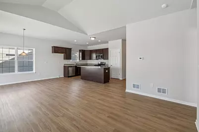 347 N Aspen Drive, Cortland, IL 60112 - Photo 14