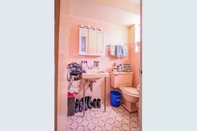 7844 S Jeffery Boulevard, Chicago, IL 60649 - Photo 20