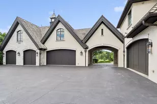 28W660 Perkins Ct, Naperville, IL 60564 - Photo 14