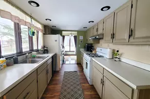 42W490 Kedeka Rd, Sugar Grove, IL 60554 - Photo 24