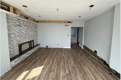 7816 S Jeffery Boulevard, Chicago, IL 60649 - Photo 36