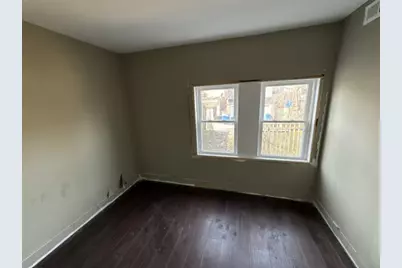 7816 S Jeffery Boulevard, Chicago, IL 60649 - Photo 18