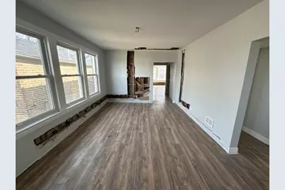 7816 S Jeffery Boulevard, Chicago, IL 60649 - Photo 32