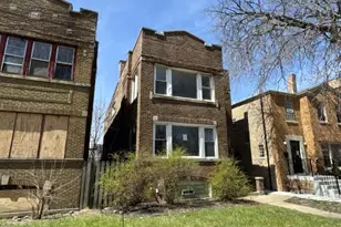 7816 S Jeffery Blvd, Chicago, IL 60649 - Photo 2