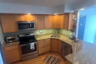 465 W Dominion Dr, Wood Dale, IL 60191 - Photo 6