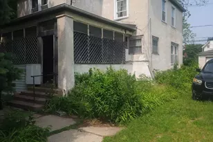 9745 S Beverly St, Chicago, IL 60643 - Photo 2