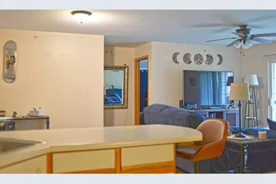 1584 W Crystal Rock Court #2B, Round Lake Beach, IL 60073 - Photo 4