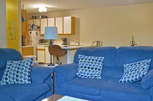 1584 W Crystal Rock Ct, Round Lake Beach, IL 60073 - Photo 10