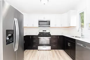 5540 Hearthside Dr, Bourbonnais, IL 60914 - Photo 4