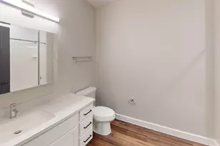 40 Dupage Ct, Elgin, IL 60120 - Photo 12