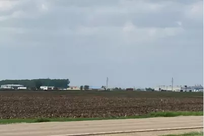 2927 Peoria Street, Peru, IL 61354 - Photo 4