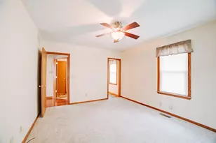 538 E Mulberry St, Watseka, IL 60970 - Photo 24