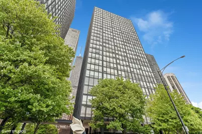 880 N Lake Shore Drive #4E, Chicago, IL 60611 - Photo 1