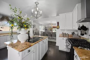 1710 Arlington Dr, Hanover Park, IL 60133 - Photo 10