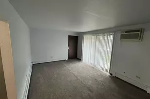 15226 Martin Luther King Dr, Dolton, IL 60419 - Photo 2