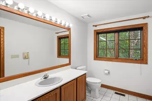 5N847 Surrey Rd, Wayne, IL 60184 - Photo 36