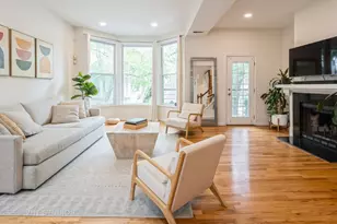 917 W Montana St, Chicago, IL 60614 - Photo 2