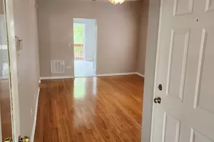 7823 S Evans Ave, Chicago, IL 60619 - Photo 4