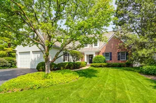 270 S South Shore Ln, Lake Forest, IL 60045 - Photo 1