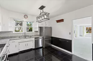 108 Lincoln Ave, Round Lake, IL 60073 - Photo 10