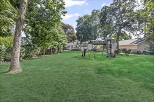 108 Lincoln Ave, Round Lake, IL 60073 - Photo 2