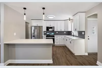 403 Wilshire Street, Park Forest, IL 60466 - Photo 6