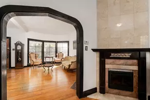 4244 N Ashland Ave, Chicago, IL 60613 - Photo 16