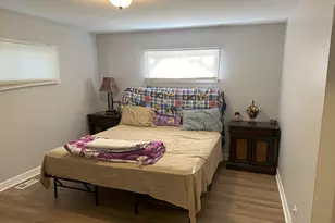 700 Cumberland St, Hoffman Estates, IL 60194 - Photo 10